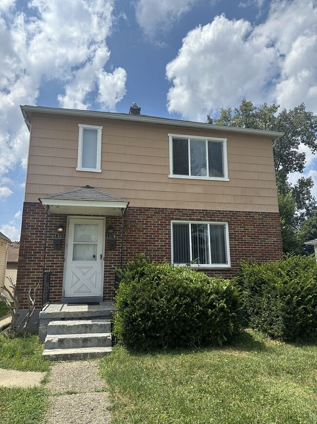 Building Photo - 1319 Studer Ave Unit 1321 Rental