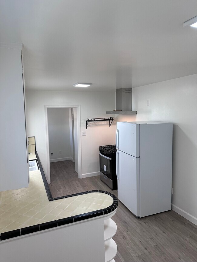 Photo - 209 Eureka Ave