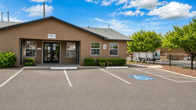 Photo - Santa Lucia Apartments