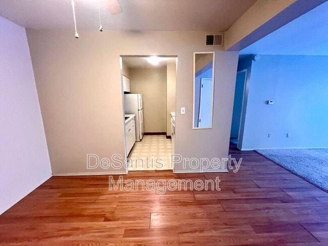 Photo - 4062 Sanlin Dr