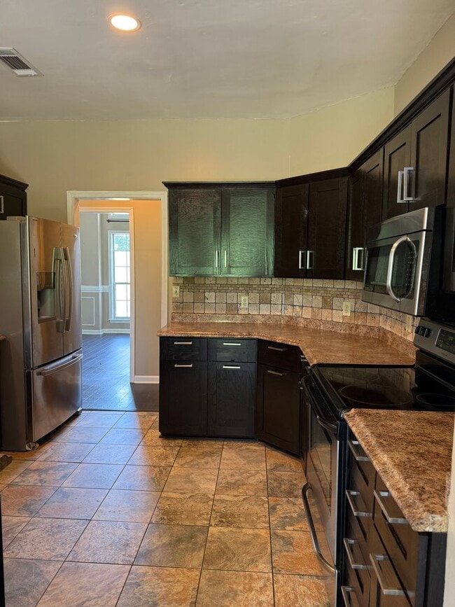 Photo - Beautiful 3 Bedroom 2 Bath in country setting