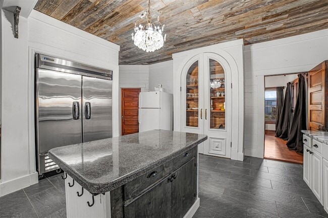 Photo - 17221 Steger Ln