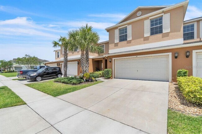 3256 Rodrick Cir
