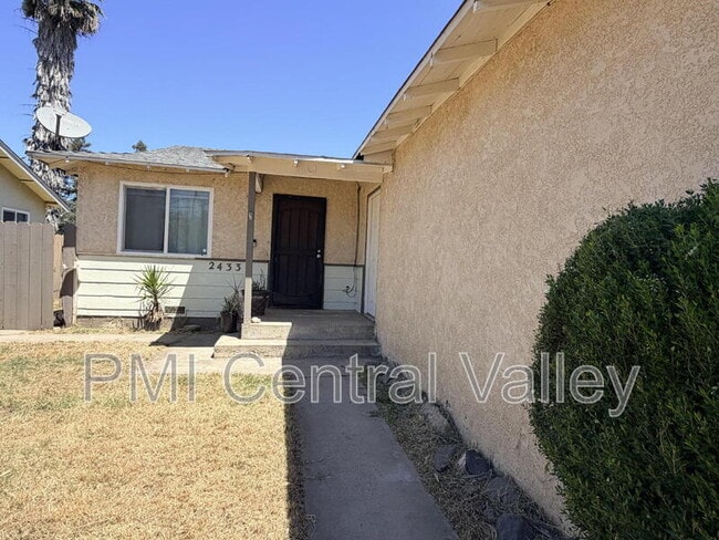 Photo - 2433 W Hatch Rd