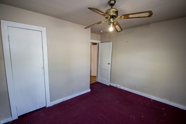 Building Photo - Cozy 2 Br/1 Ba Home Near At&t Center