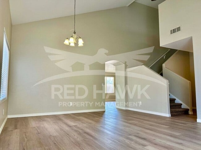 Photo - 6614 W Hess St