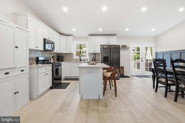 Photo - 7024 Lee Park Ct