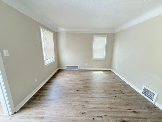 Photo - Freshly Renovated Single Family Home In De...