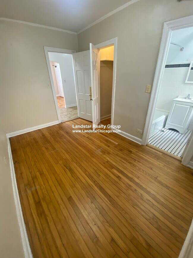 Photo - 6912 N Ravenswood Ave Unit 1B