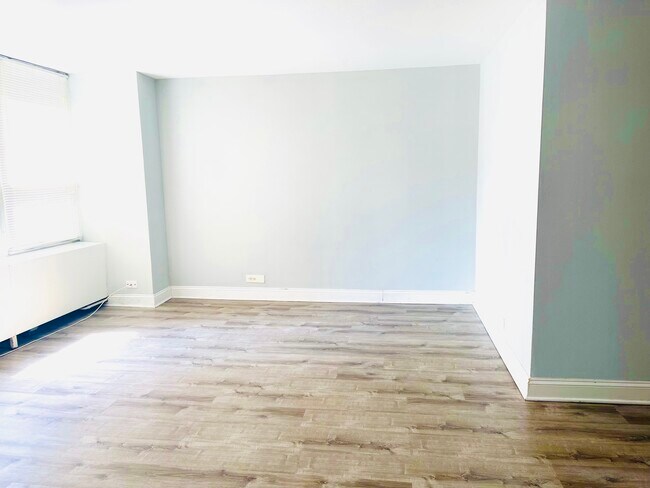 Photo - 655 W Irving Park Rd Unit 311
