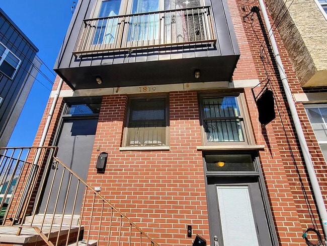 Photo - 1819 W Berks St