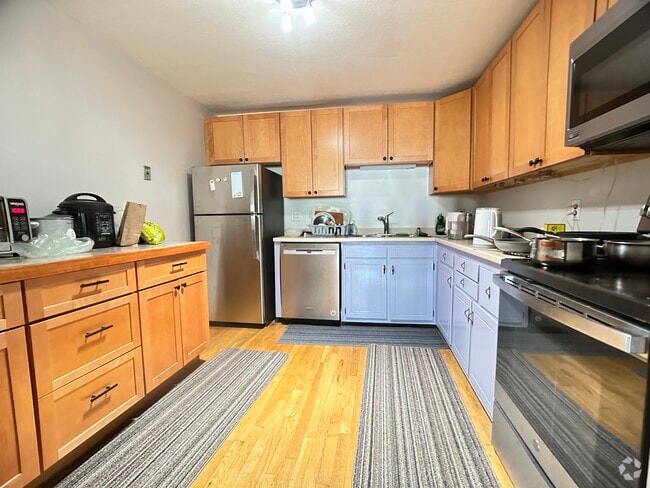 Building Photo - 11 Cogswell Ave Unit 11 Rental
