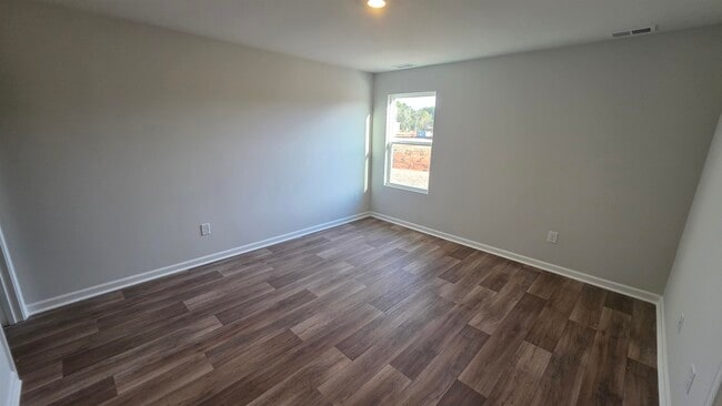 Photo - 150 Indigo Pl