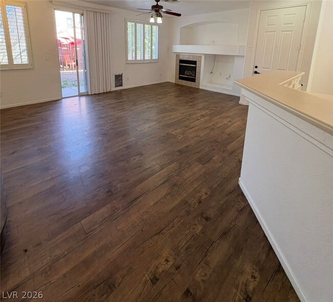 Photo - 6064 Nestled Foot St