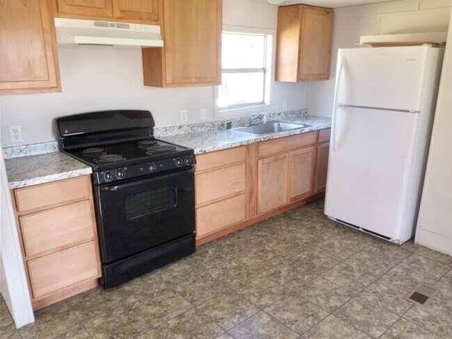 Photo - 136 Bullfrog Holw