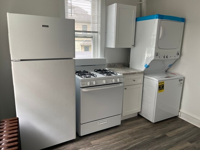 Building Photo - 158 S White Horse Pike Unit Apt 3