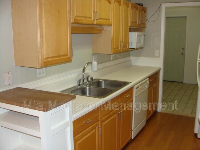 Photo - 4708 Springhill Rd