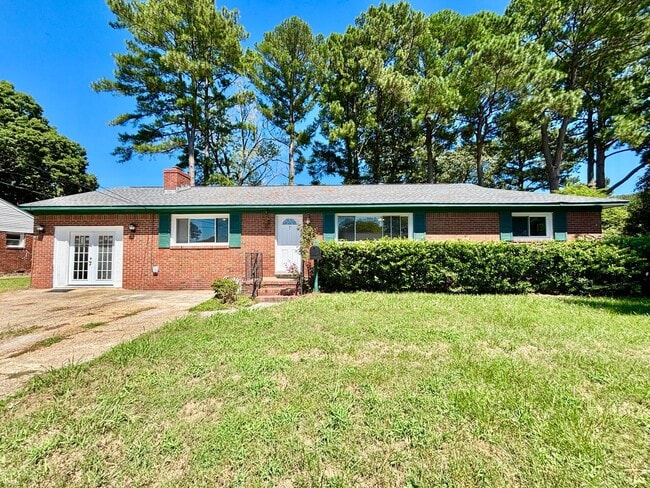Building Photo - Gorgeous Updated Home in Virginia Beach!
