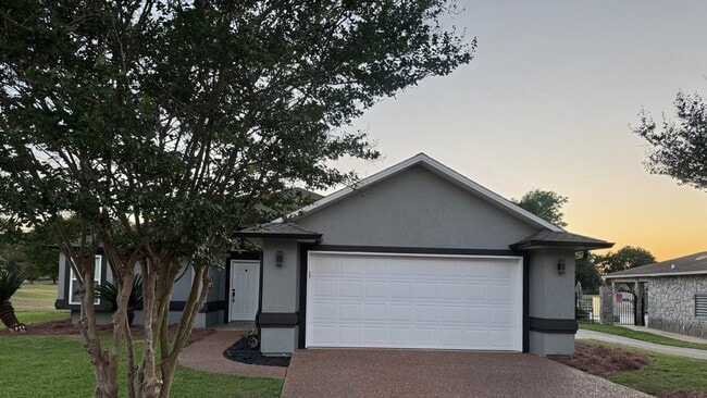 Photo - 3201 Kingsmill Dr