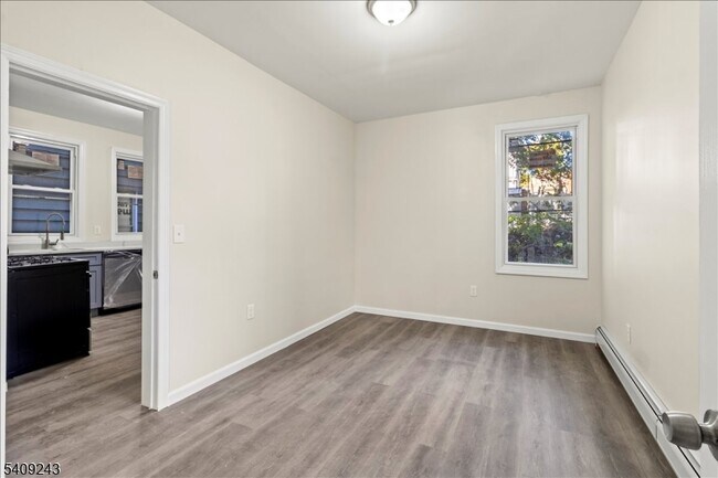 Photo - 61 Columbia Ave