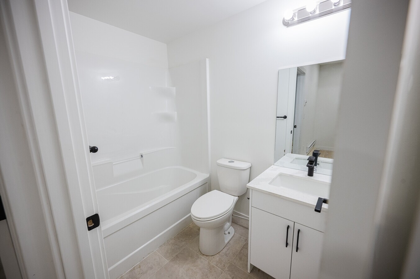 Photo - 412 Ferry Rd