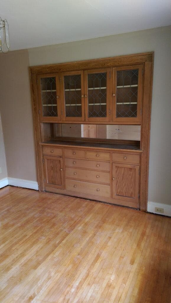 Building Photo - 809 13th Ave SE