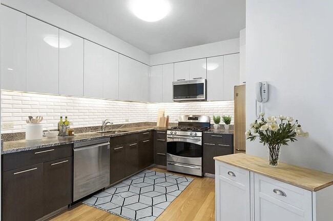 230 Ashland Pl Unidad 23D
