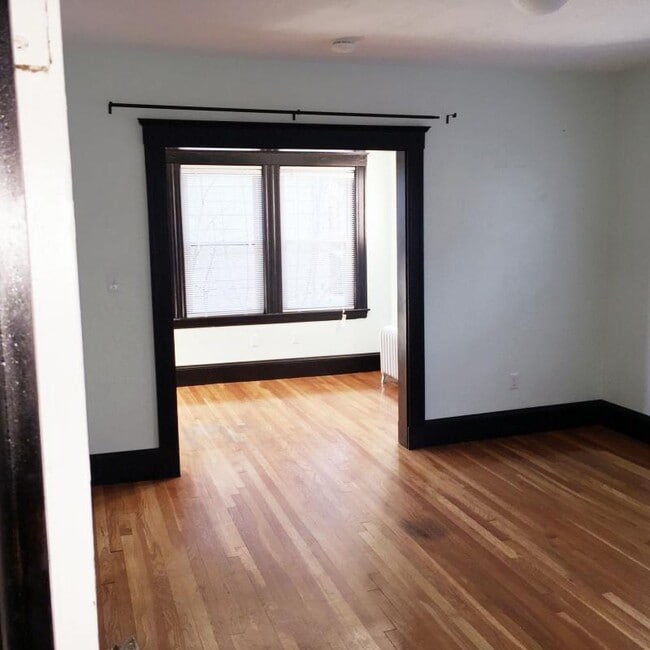 Photo - 173 Hillside St Unit 1