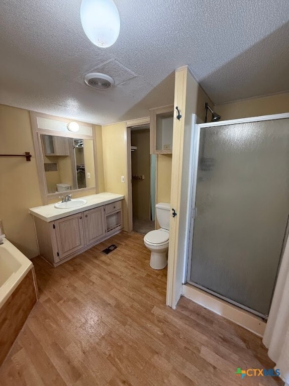 Building Photo - 1215 Cypress Dr Rental