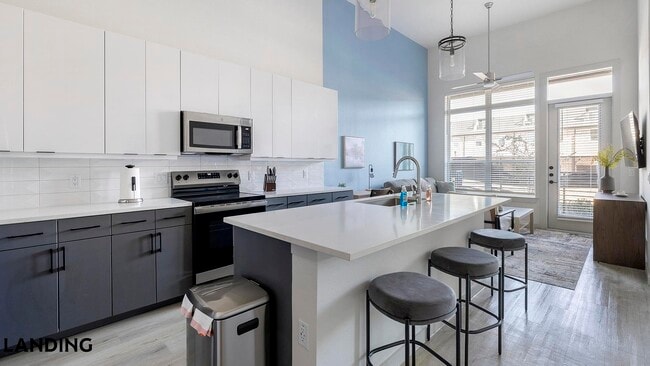 Photo - 1345 E 15th St Unit 112