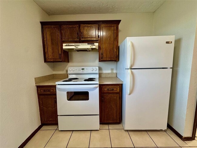 Photo - 112 Elmwood Cir