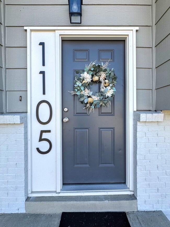 Photo - 1105 Mt View Ln