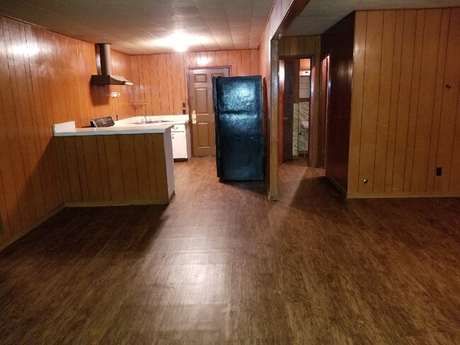 Photo - 809 W 4th St Unit C