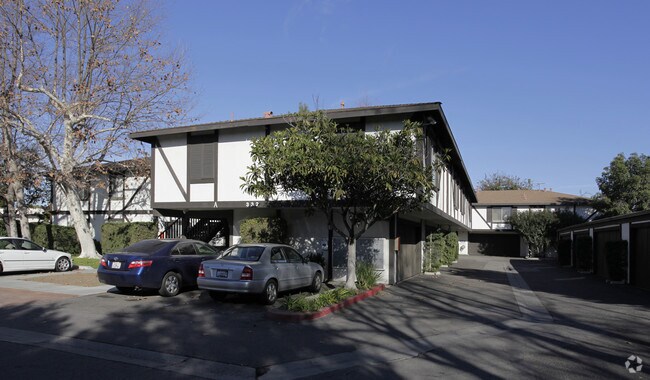 Victoria Pines Apartments - Victoria Pines Apartments
