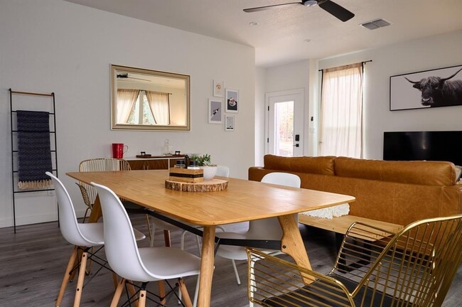 2076 Dry Creek