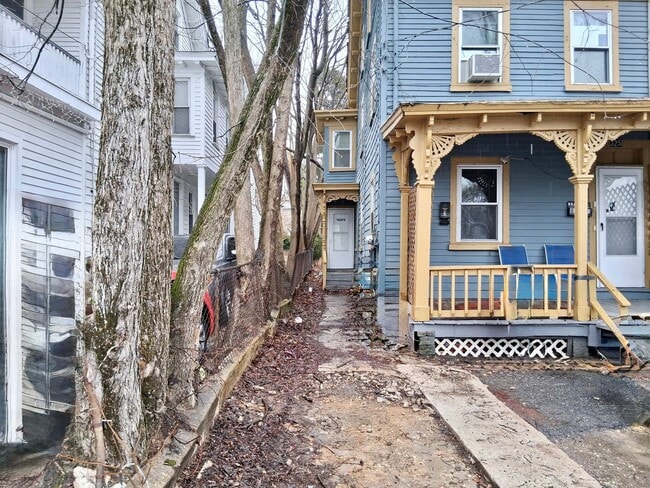 Photo - 325 N Laurel St Unit 1st Floor