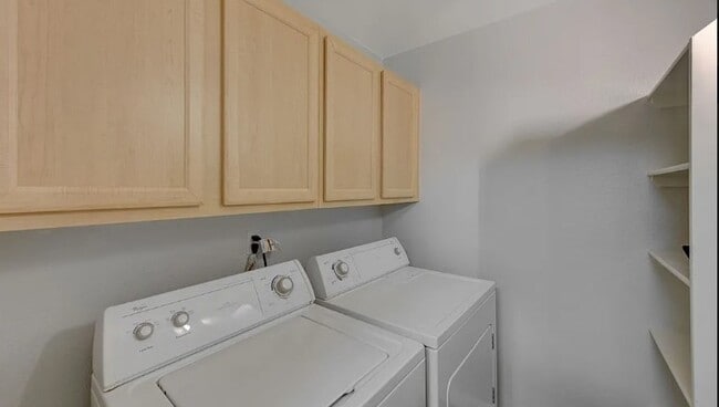 Photo - 950 Seven Hills Dr Unidad 1021