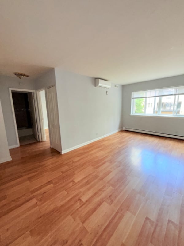 Photo - 5746 N Sheridan Rd