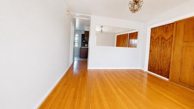 132 Linden Ave Unit 3