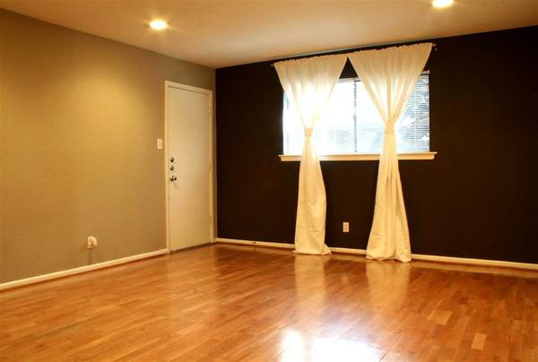 Photo - Munger Place