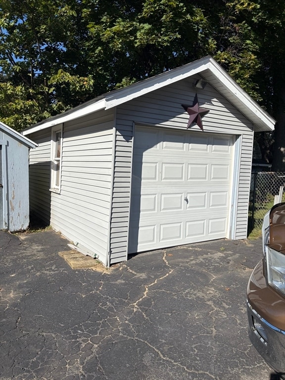 Photo - 136 Maynard St