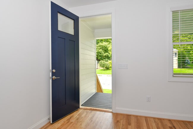 Photo - 503 S Chapman St