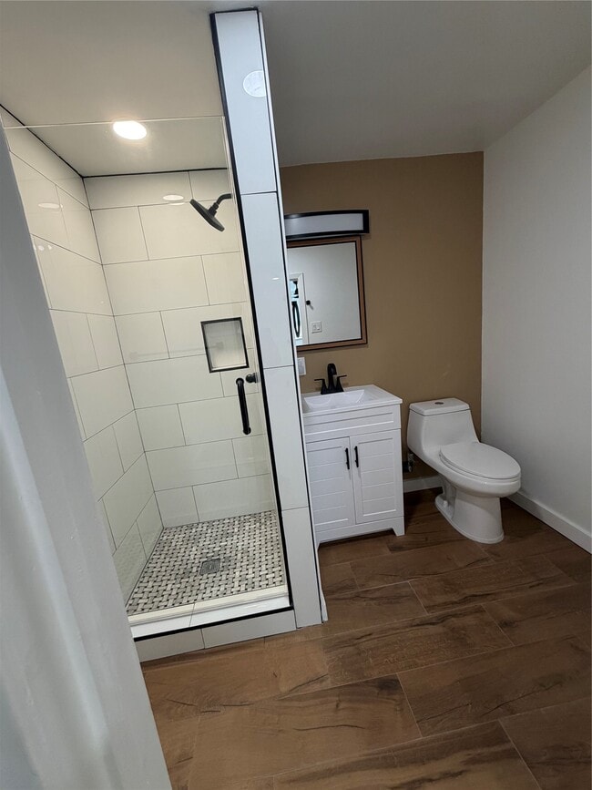 Building Photo - 1206 Stonecrest Dr