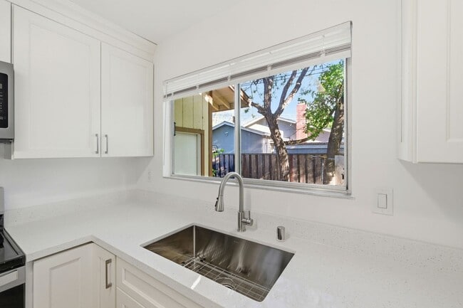 Photo - Spacious 4-bedroom 2-Bath in Desirable Area in Walnut Creek!