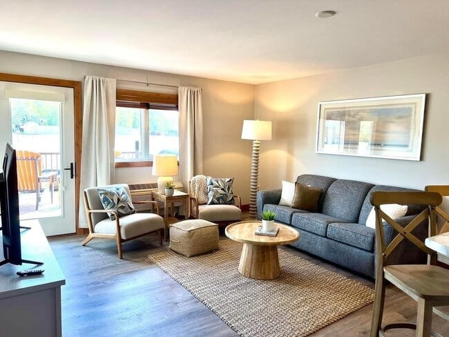 Building Photo - 80 Twin Oaks Shr Unit 34