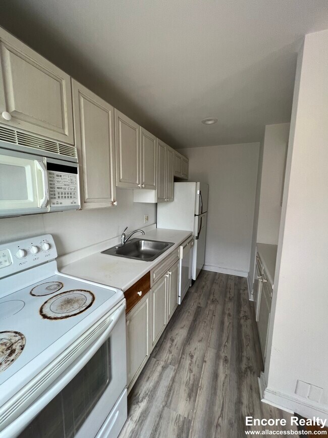 Photo - 1746 Washington St Unit #1746-3