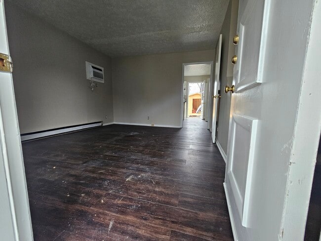 Photo - 4820 Gillespie Dr