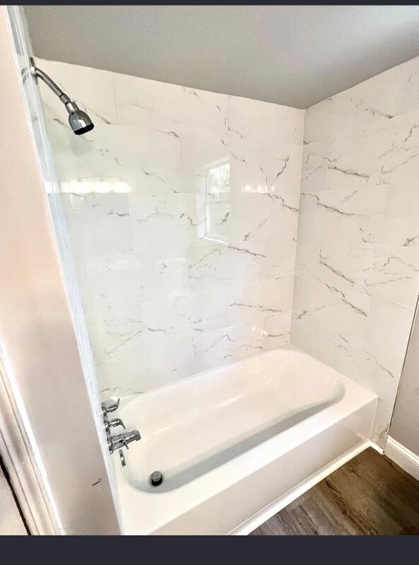 Photo - 5323 Laconia Ave