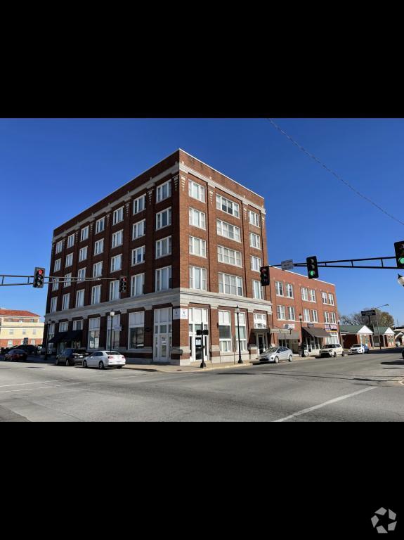 Building Photo - 103 E Central Ave Rental