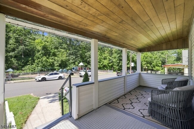 Photo - 14 N Glen Ave